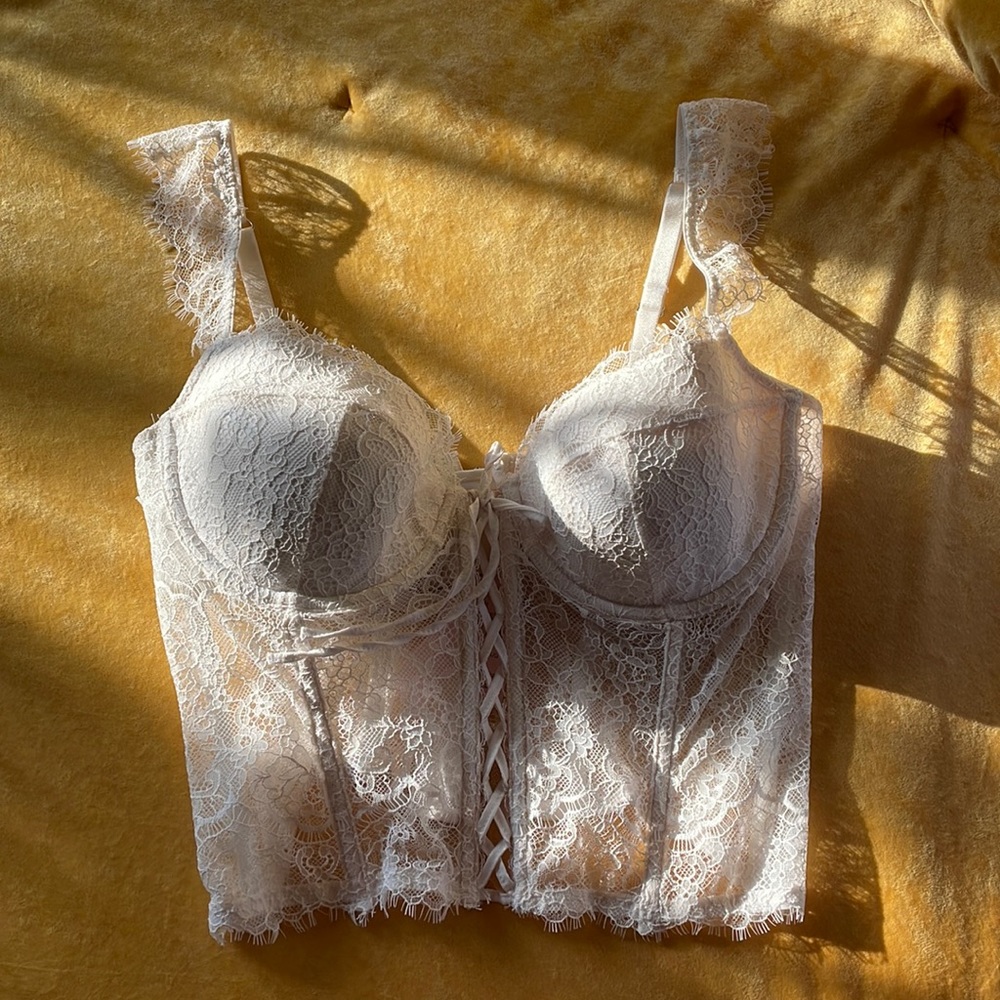 NWT Victoria’s Secret white cream boned lace up zip bustier bra corset top new